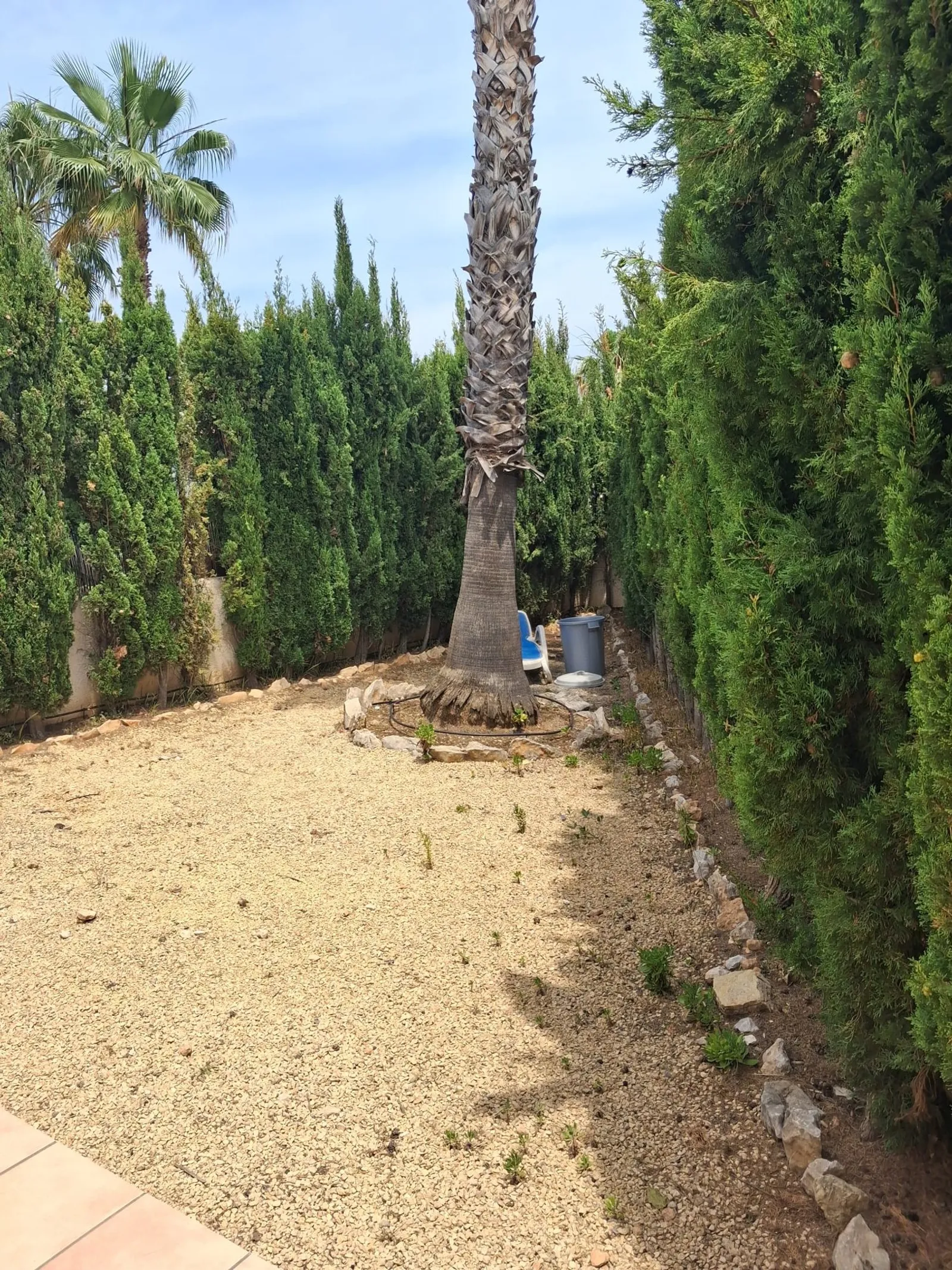 Bungalow con jardín privado y piscina comunitaria